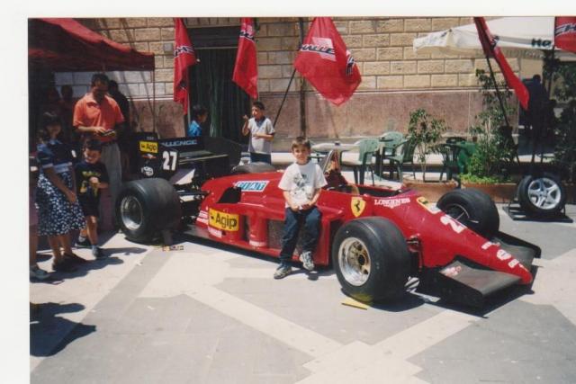 GIOVANI APPASSIONATI DELLA FERRARI (19).jpg